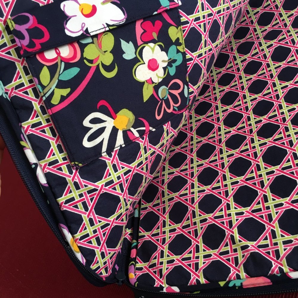 Vera Bradley Ribbons 17" Laptop Organizer Sleeve - Picture 3 of 4